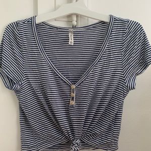 Cropped navy blue and white striped t-shirt